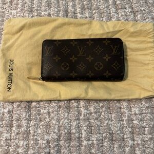 Louis Vuitton Brown and Gold Monogram Zip Wallet includes certificate of authenc